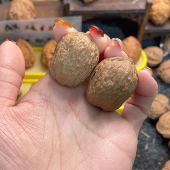 文玩核桃吊坠10秋子