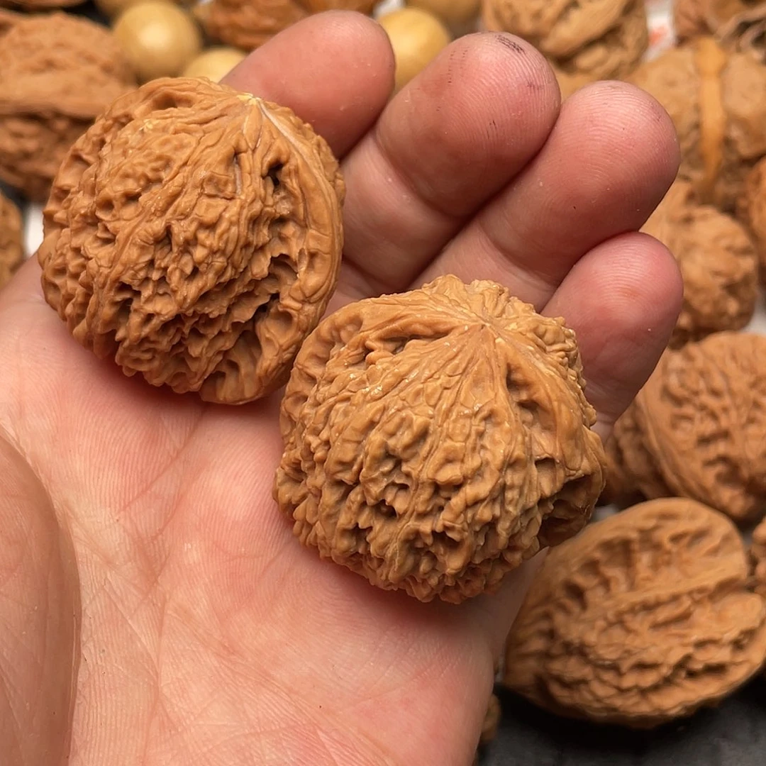 文玩核桃吊坠再***隶南疆