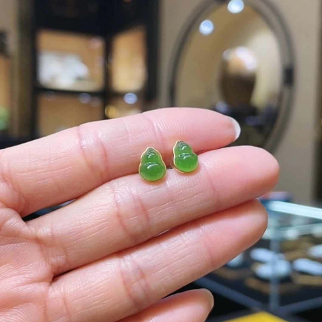 【闪购商品】和田玉耳饰18K金镶嵌葫芦