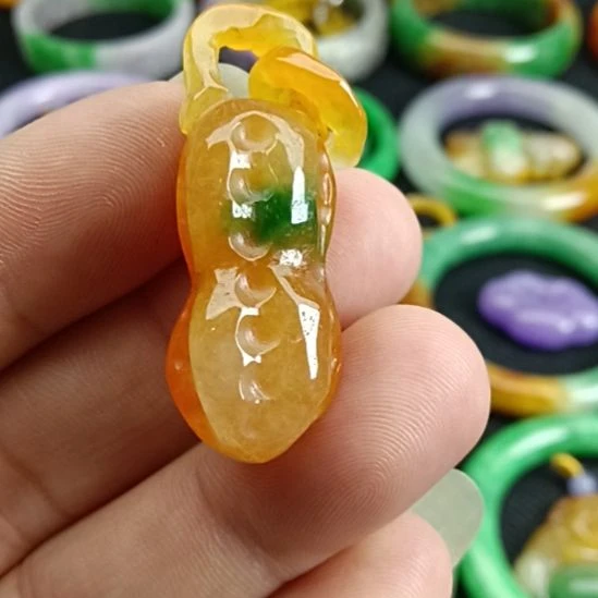 翡翠未镶嵌挂件翡翠