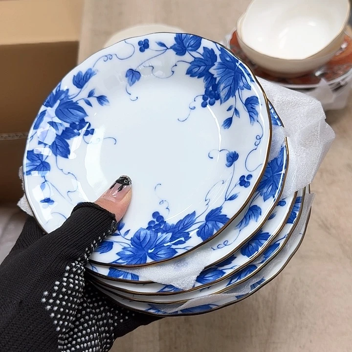 瓷片噗哈哈哈哈哈哈哈哈哈哈我的