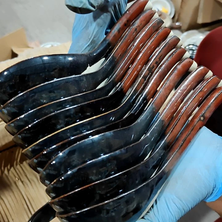 摆件陶瓷盘子碗啥都有