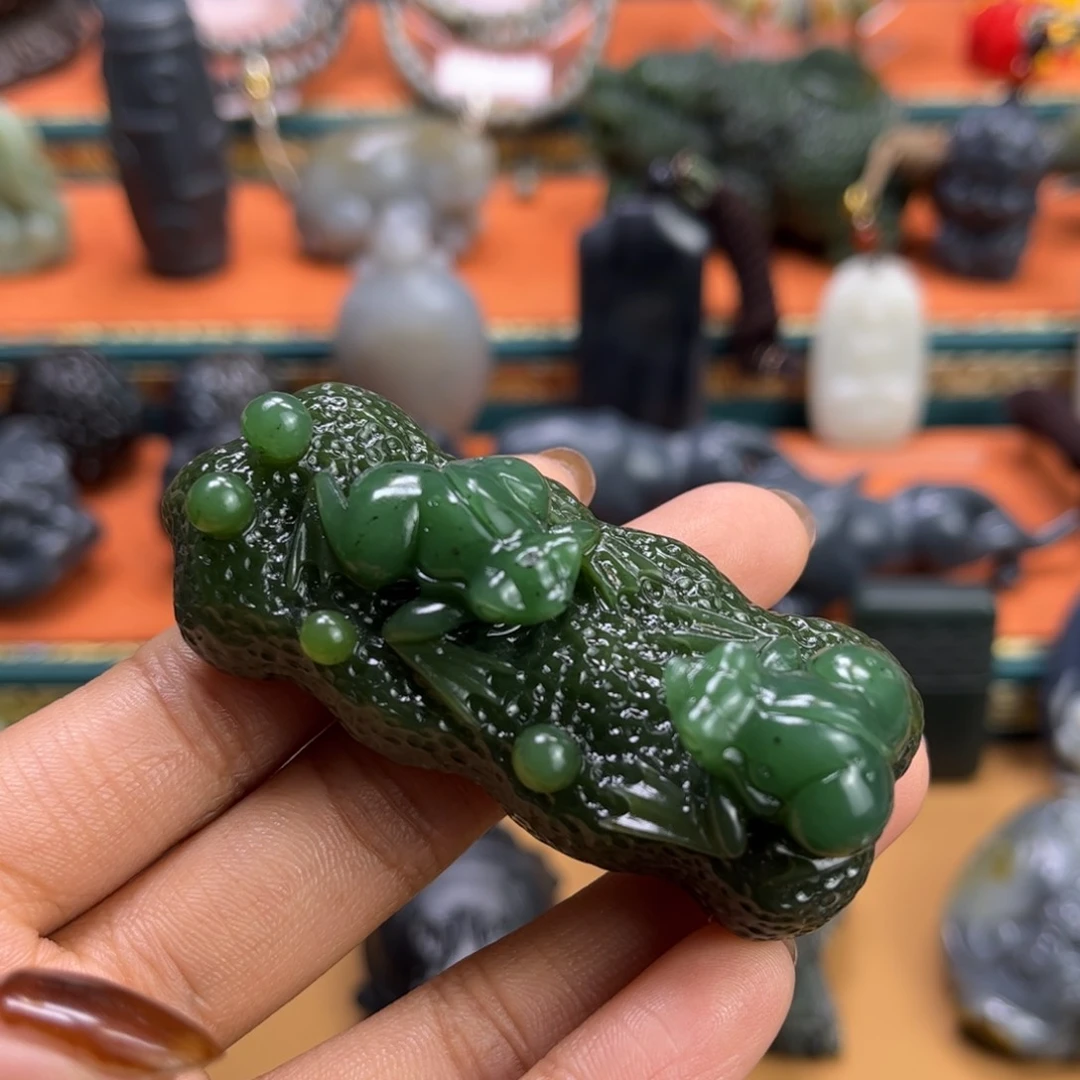 未镶嵌和田玉挂件