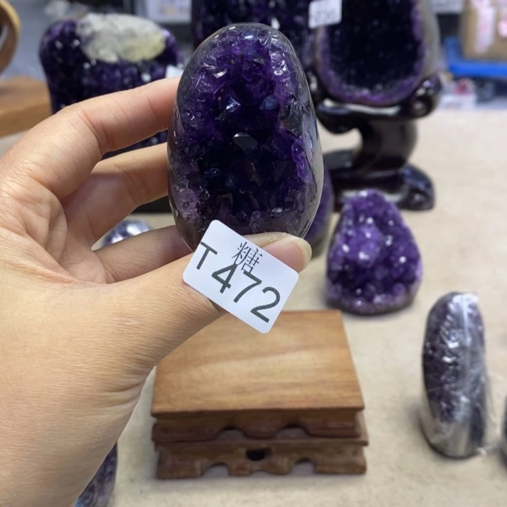 紫晶未镶嵌大型摆件（非配饰）