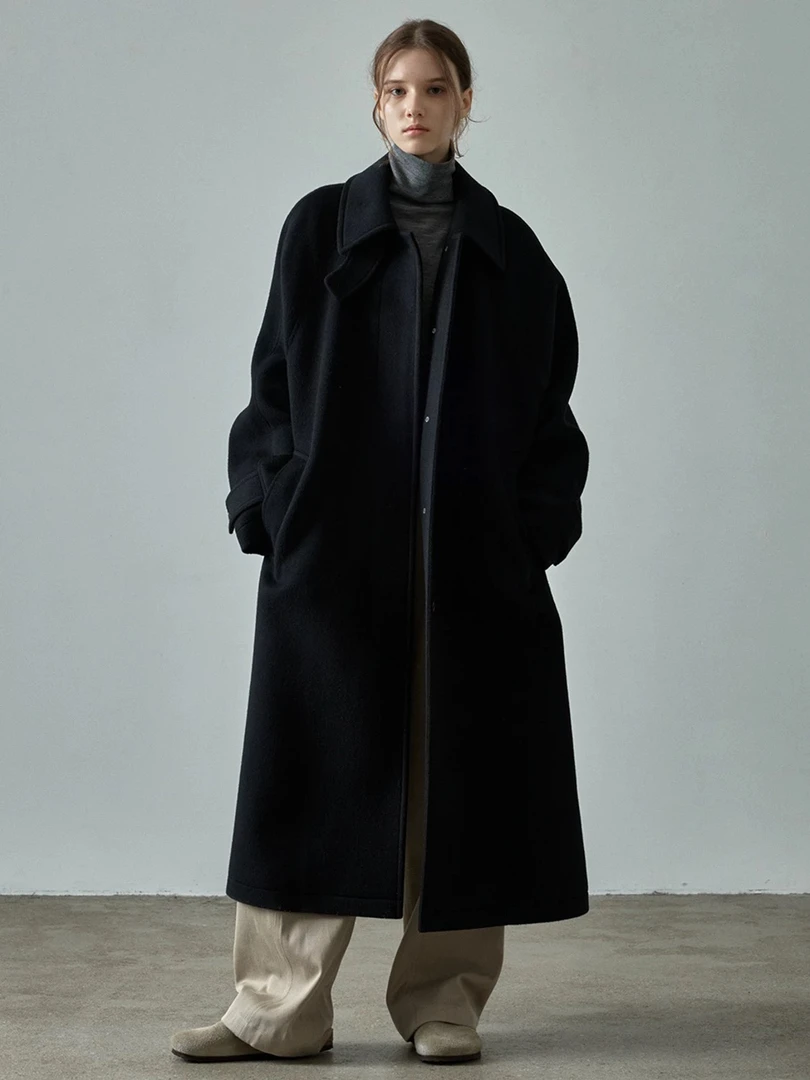 【小甜】2025新款秋冬女长袖纯色冬季百搭外套25064宽松气质