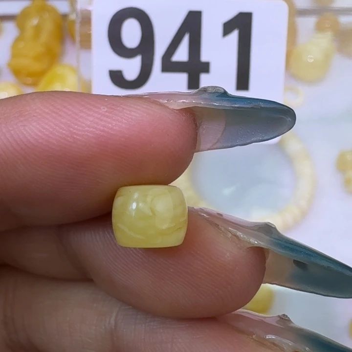 裸石琥珀未镶嵌8m