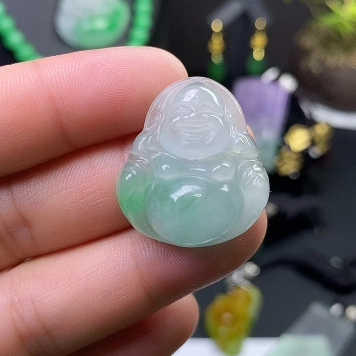 翡翠未镶嵌吊坠(赠链)