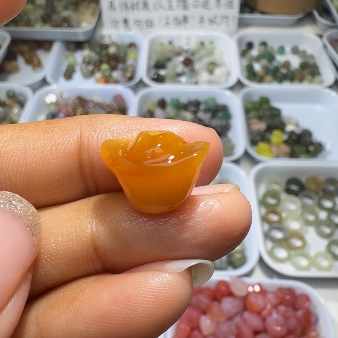 和田玉未镶嵌珠宝奇石