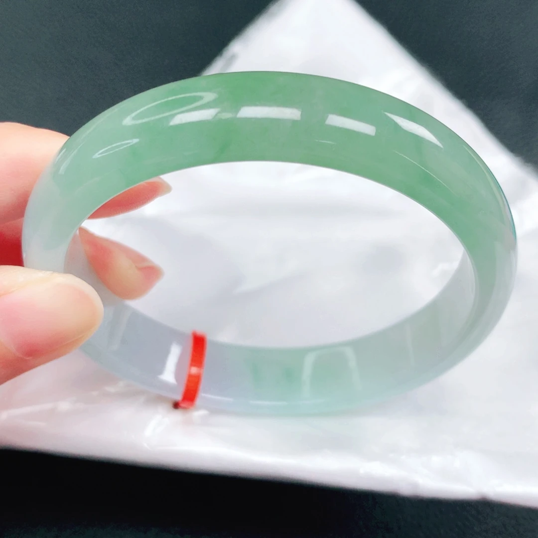 翡翠未镶嵌手镯59圈