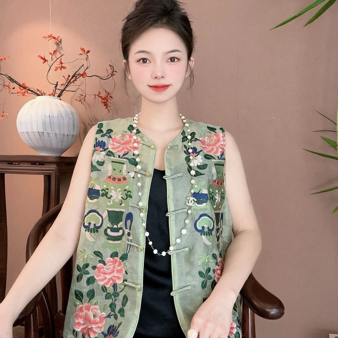 《深圳佐漫》Z0605绿宝瓶 新中式重工宝瓶花刺绣桑蚕丝气质国风马甲