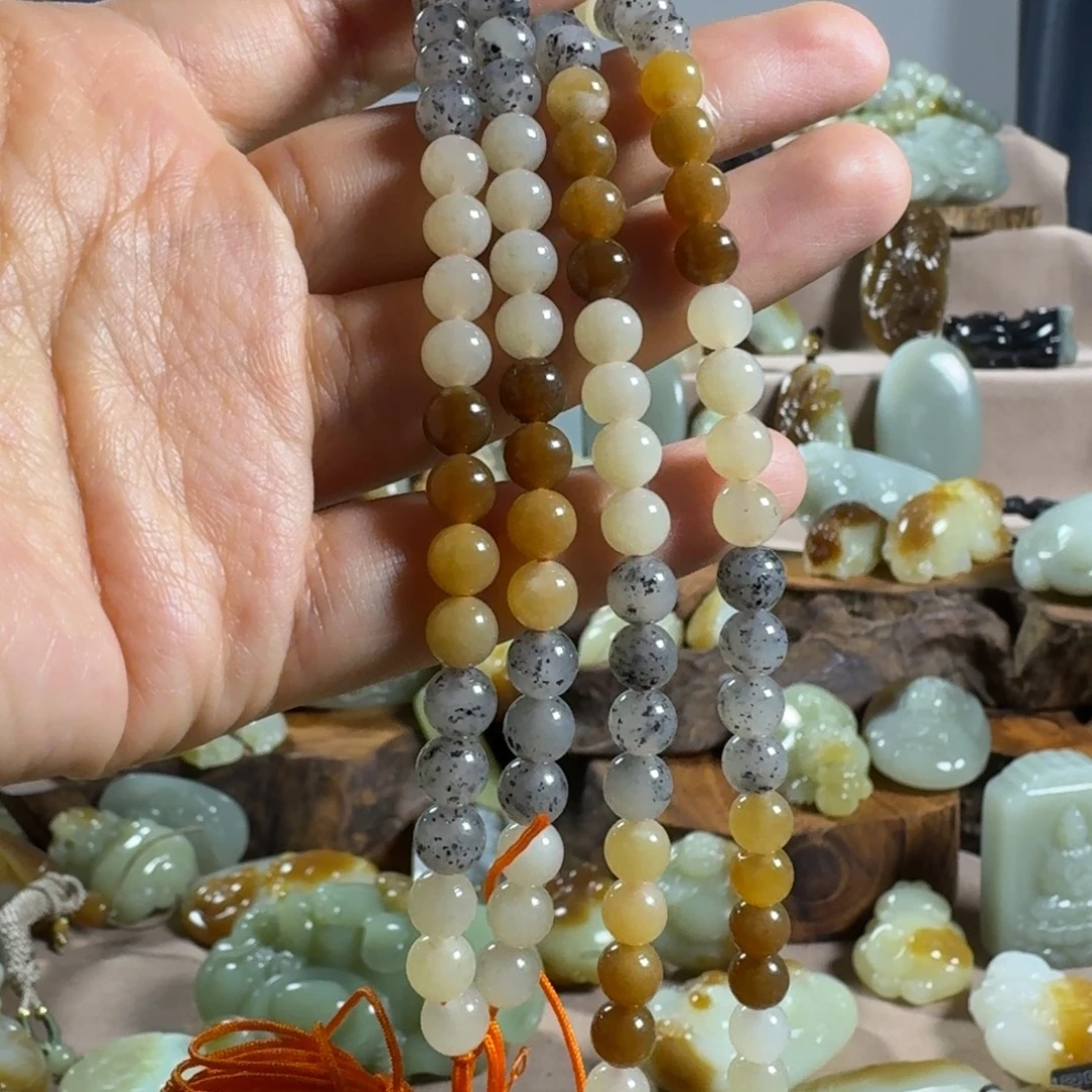 和田玉（糖玉）未镶嵌颈饰