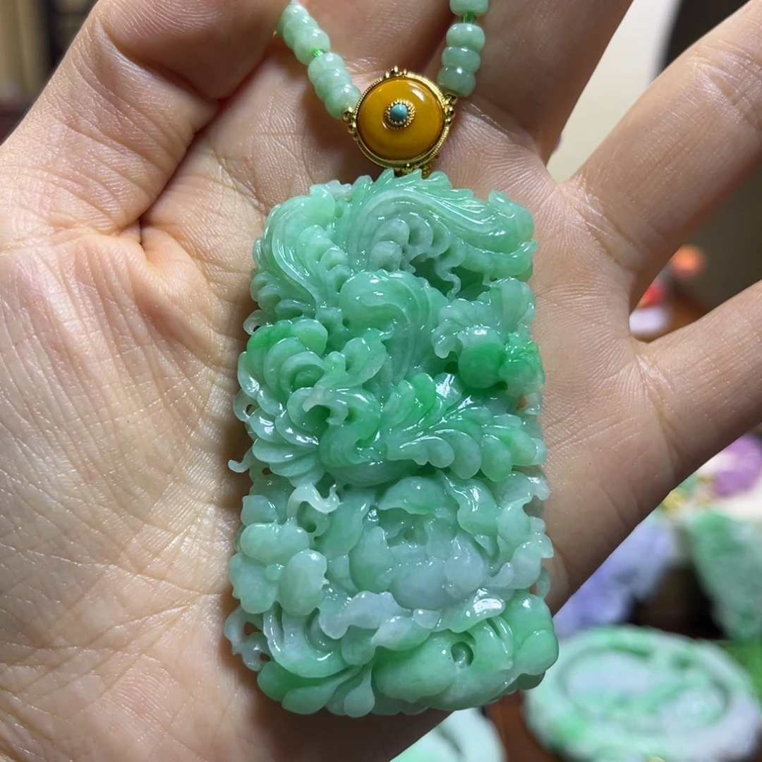 翡翠未镶嵌颈饰天然翡翠