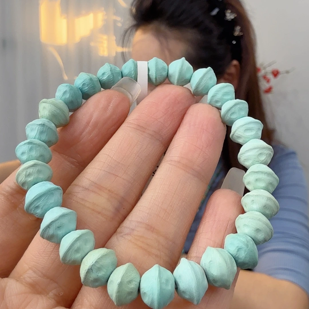 哇***啦绿松石未镶嵌珠宝奇石