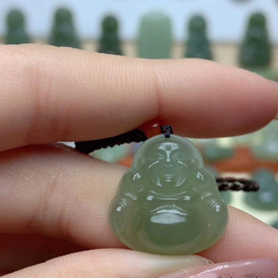 天然和田玉精品吊坠