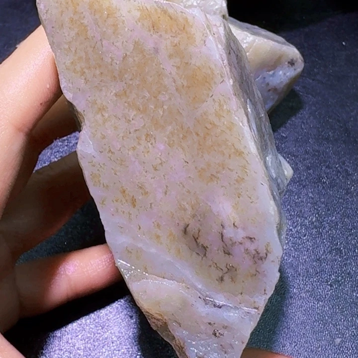 未镶嵌和田玉（糖玉）珠宝半成品