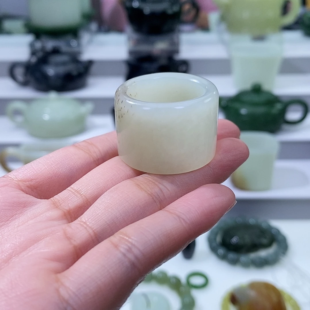 和田玉未镶嵌挂件扳指