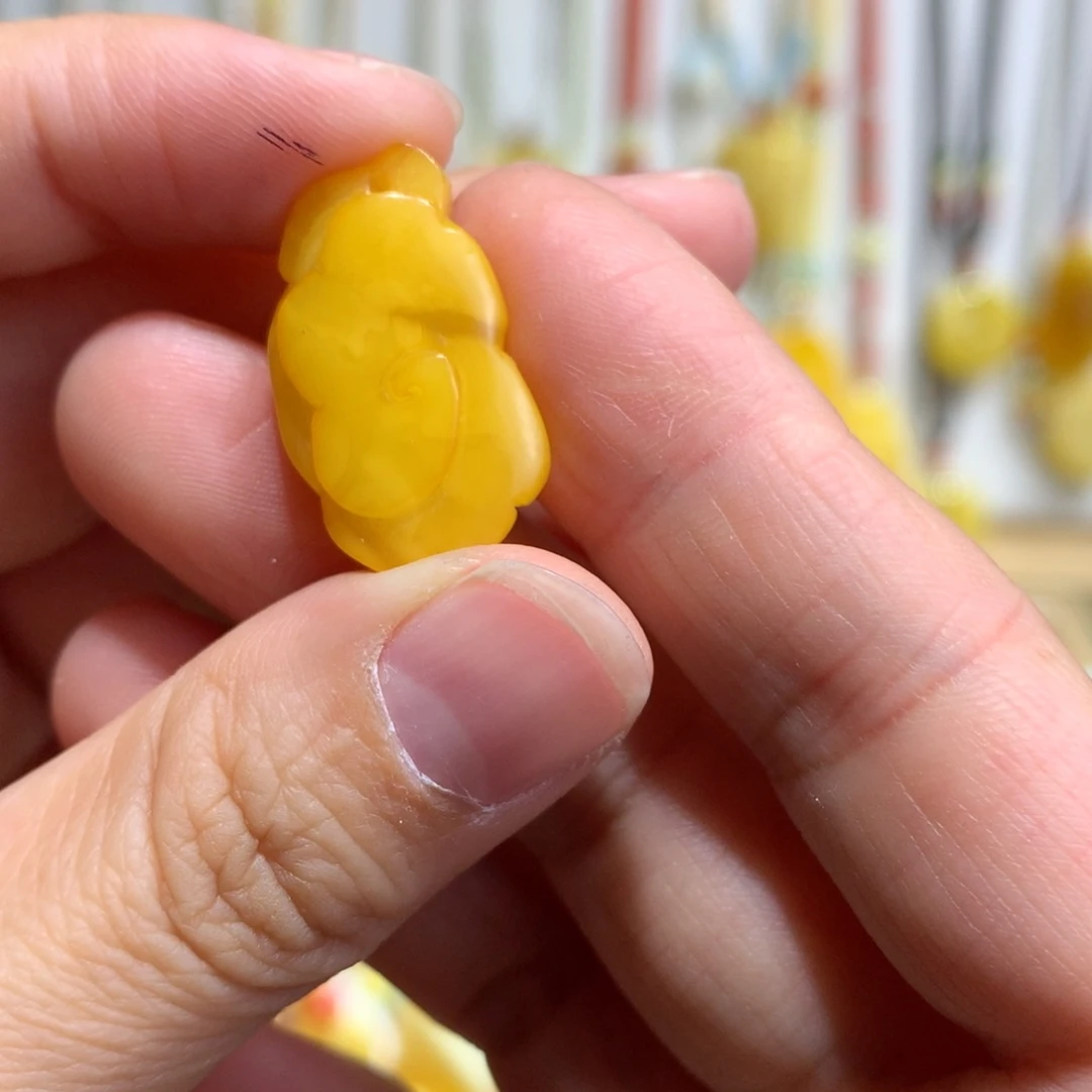 琥珀未镶嵌裸石特价