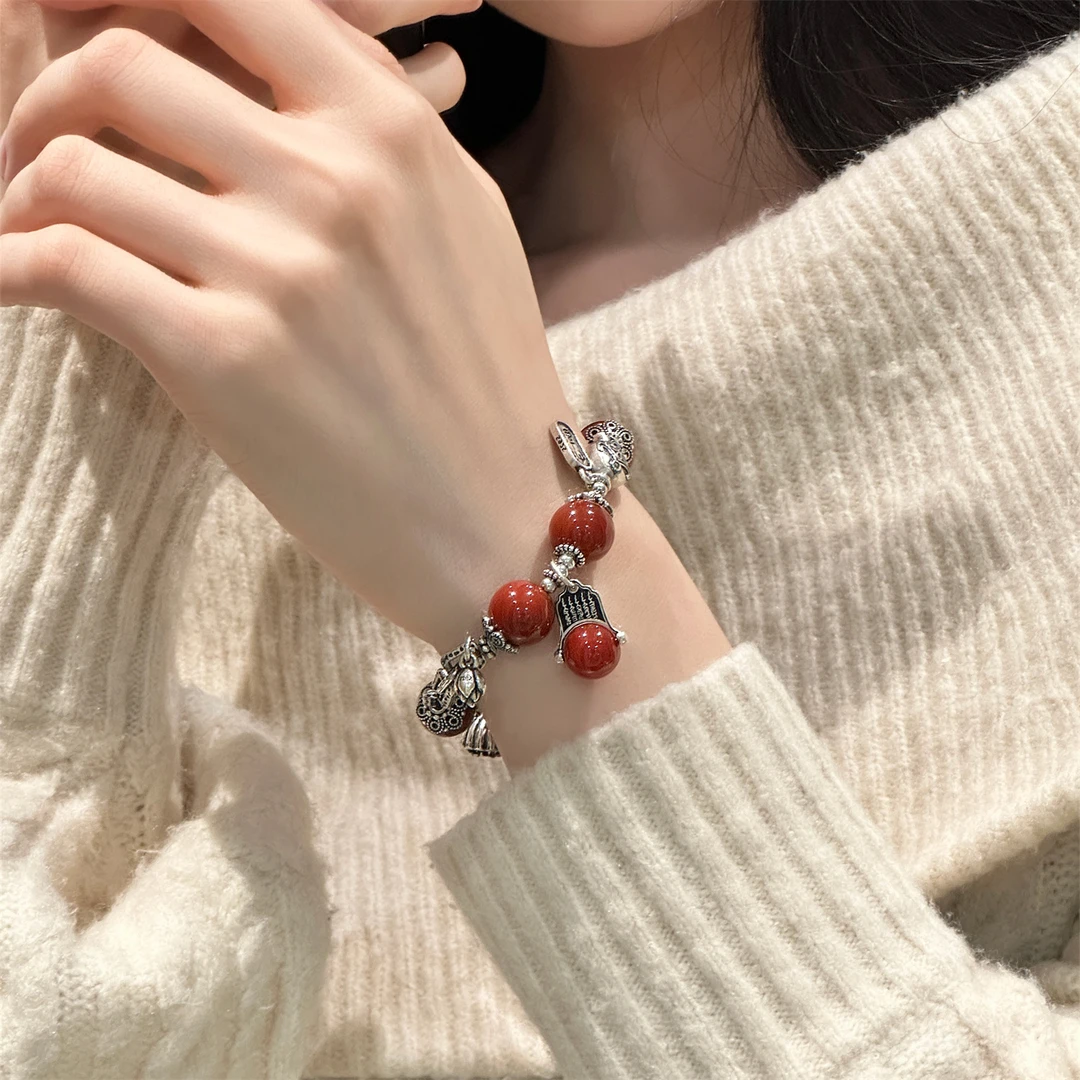 925银手链 S09550红色圆珠五条经吊坠莲蓬尾坠招米小鱼手链银手串