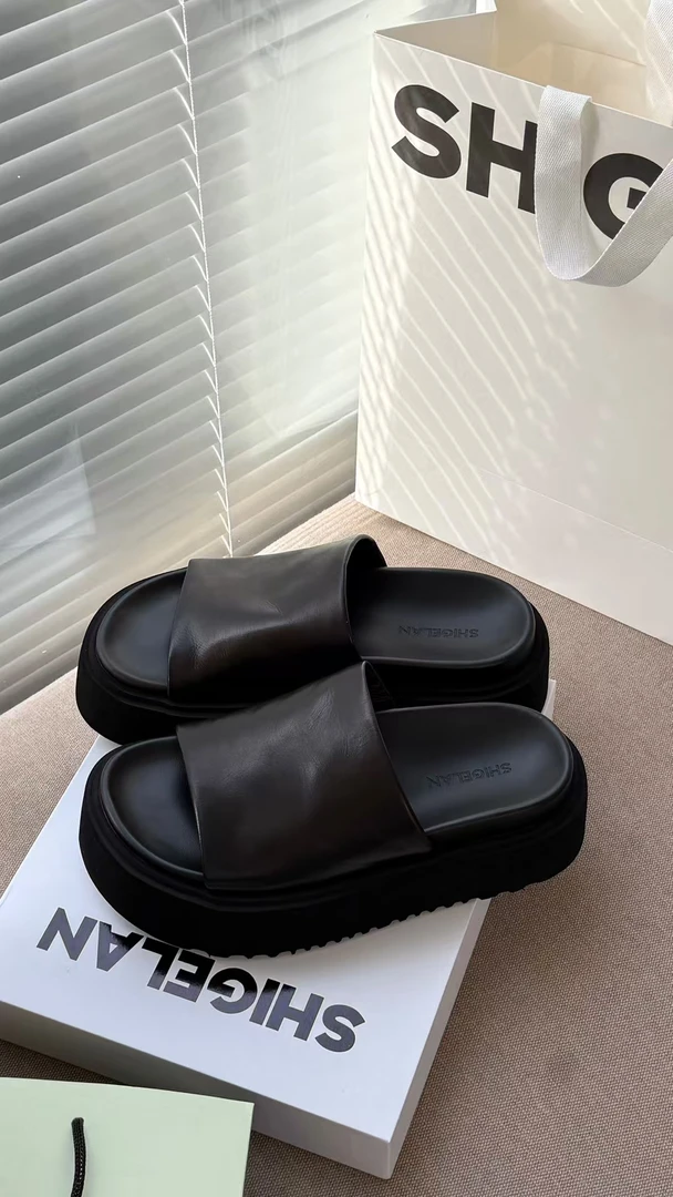 诗歌兰25ss 正品无退换 真皮厚底一字拖松糕底休闲凉鞋凉拖百搭