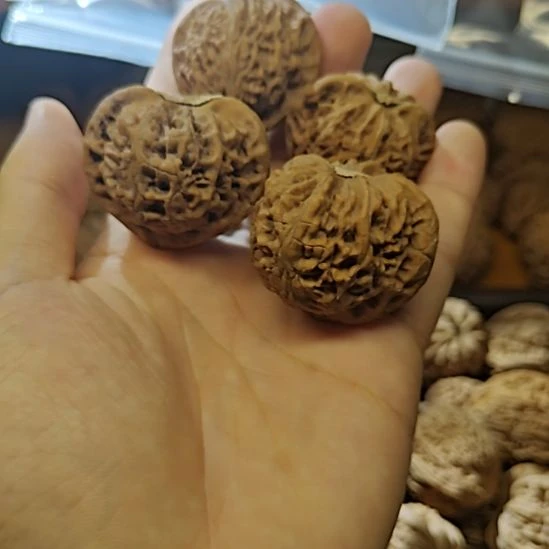 文玩核桃吊坠哈哈哈哈哈哈哈有黄