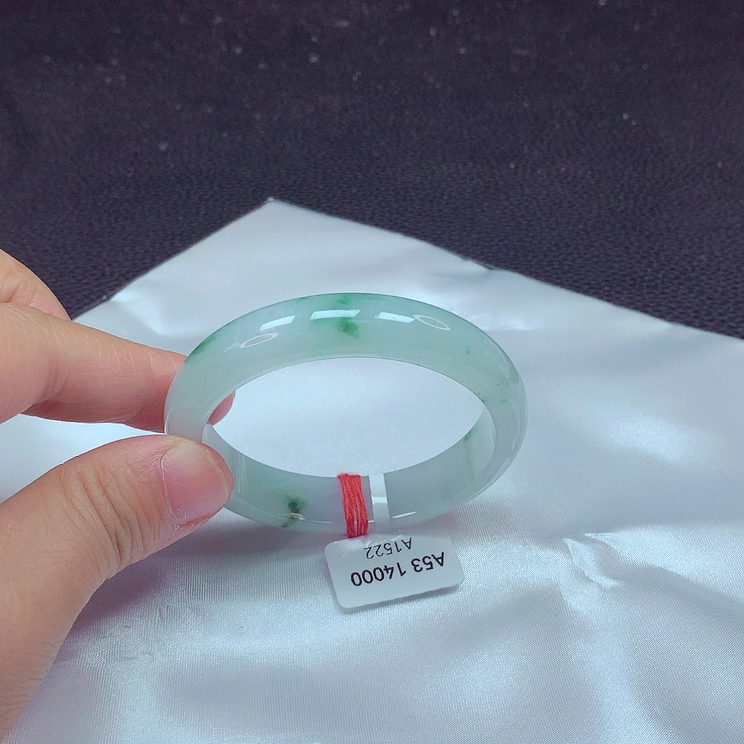 翡翠手镯未镶嵌手镯53