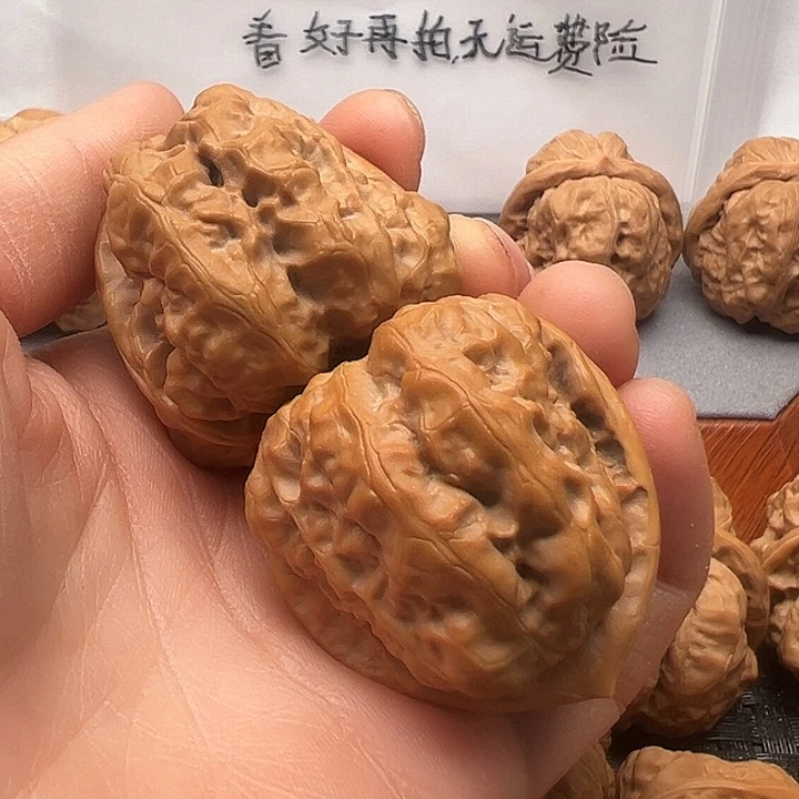 文玩核桃吊坠蛤蟆