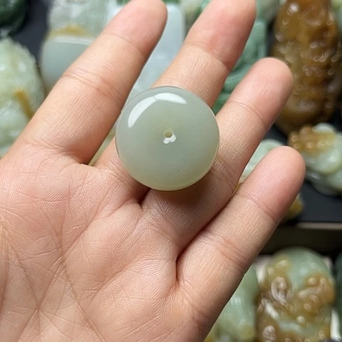 颈饰未镶嵌和田玉新