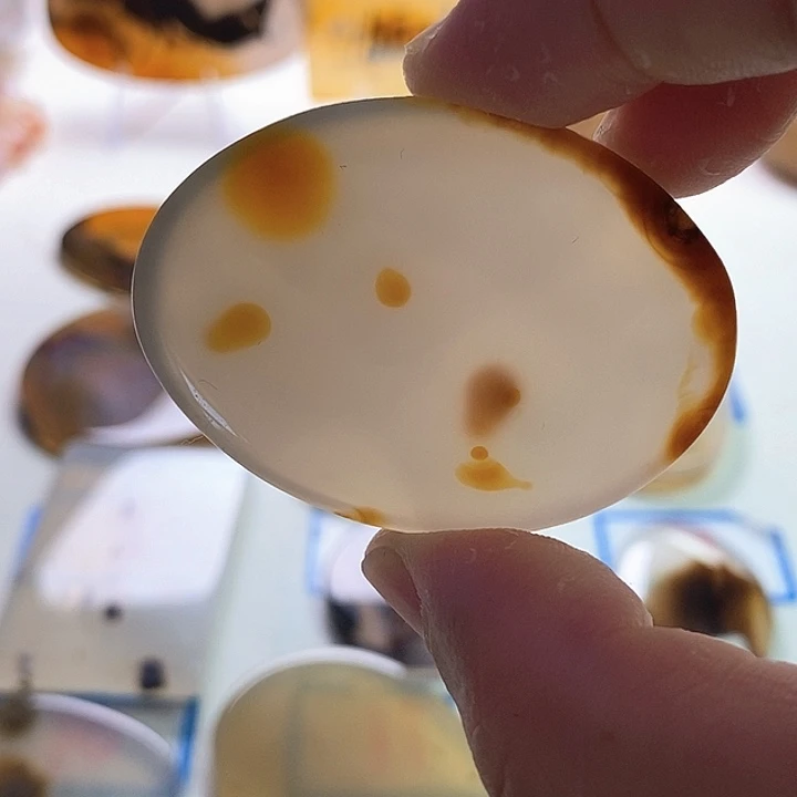 玛瑙/玉髓未镶嵌珠宝半成品