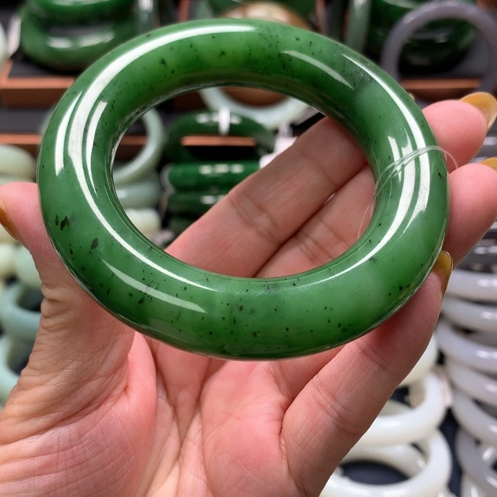 【闪购商品】未镶嵌手镯和田玉（碧玉）