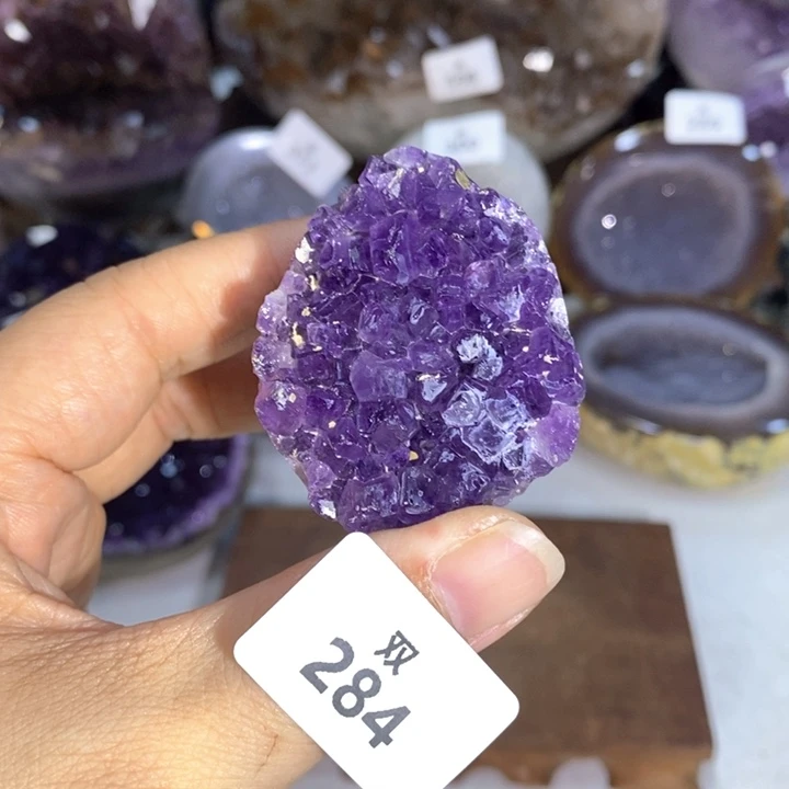 未镶嵌水晶大型摆件（非配饰）