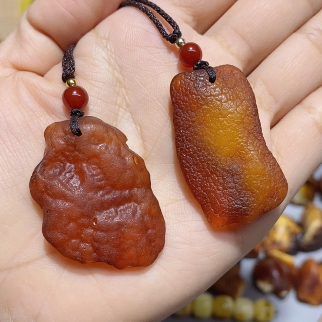 琥珀未镶嵌颈饰蜜蜡原石