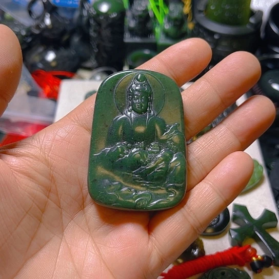 蛇纹石玉颈饰未镶嵌晨