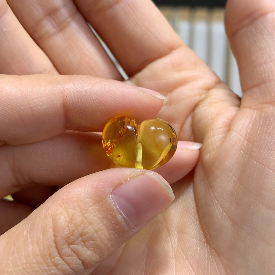 ****泓琥珀（花珀）未镶嵌裸石配饰