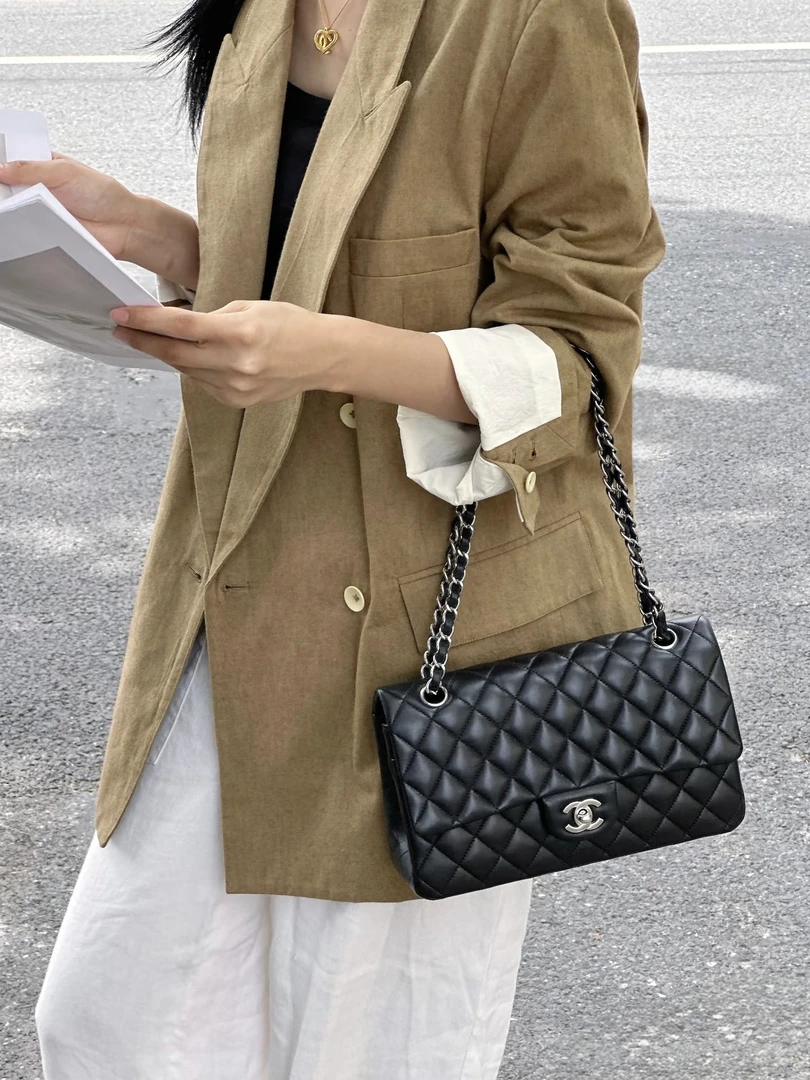 95新 Chanel/香奈儿 黑银cf jumbo链条包 17开