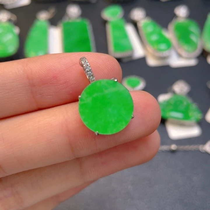 翡翠银S925镶嵌颈饰万能扣