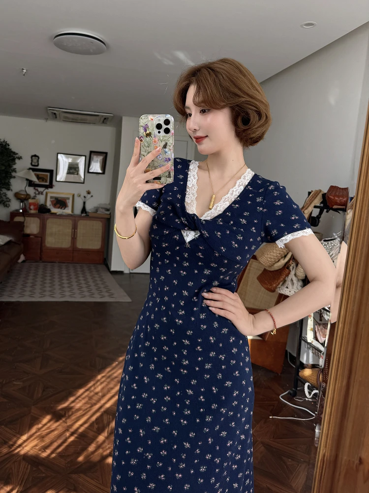 一尧【春日梨泰院】韩版纯欲扭结碎花连衣裙气质设计收腰显瘦裙