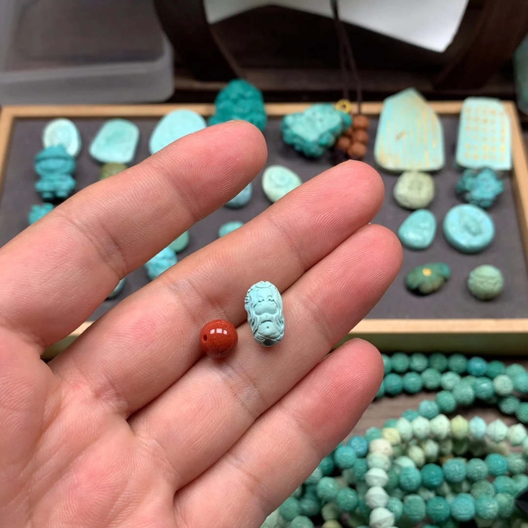 南红玛瑙雕刻未镶嵌