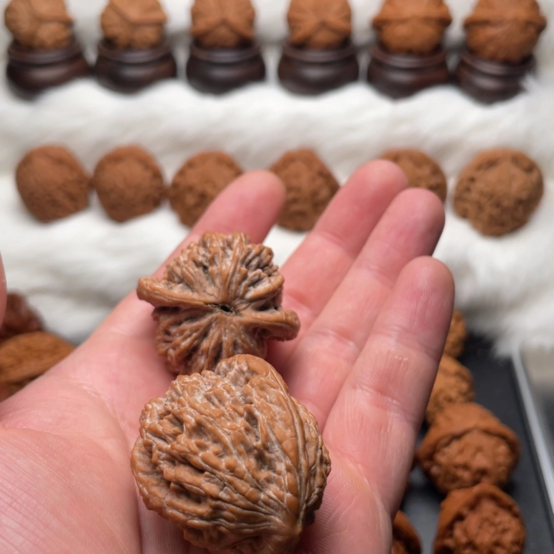 文玩核桃吊坠想****?虎头