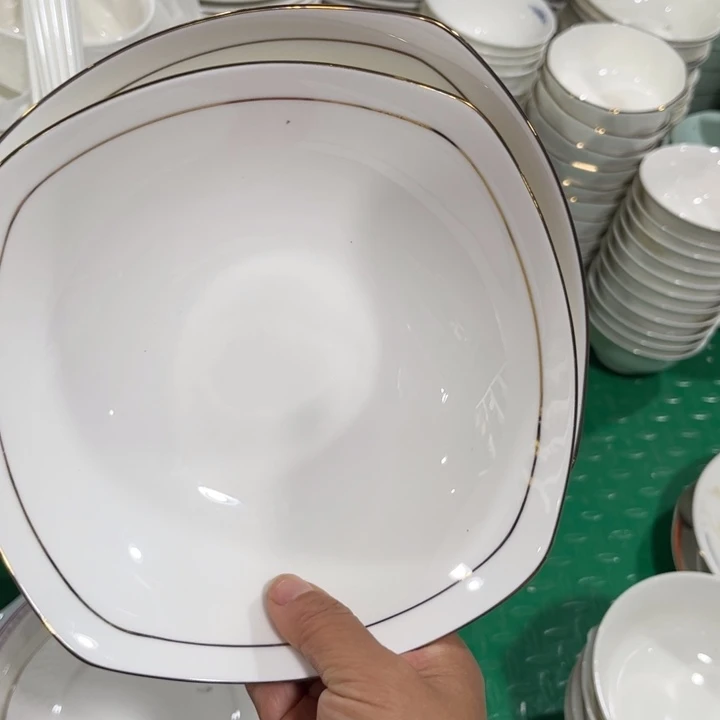 瓷片金镶玉七寸方深盘两个孤品