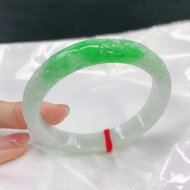 翡翠未镶嵌手镯圈56.8，12065