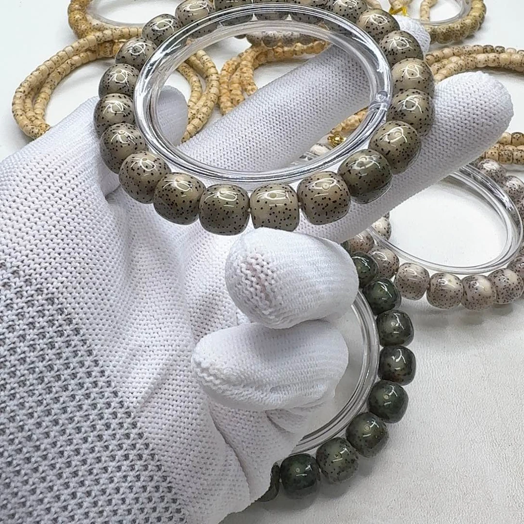 星月菩提吊坠19尊宠青瓷石玉11左右单圈