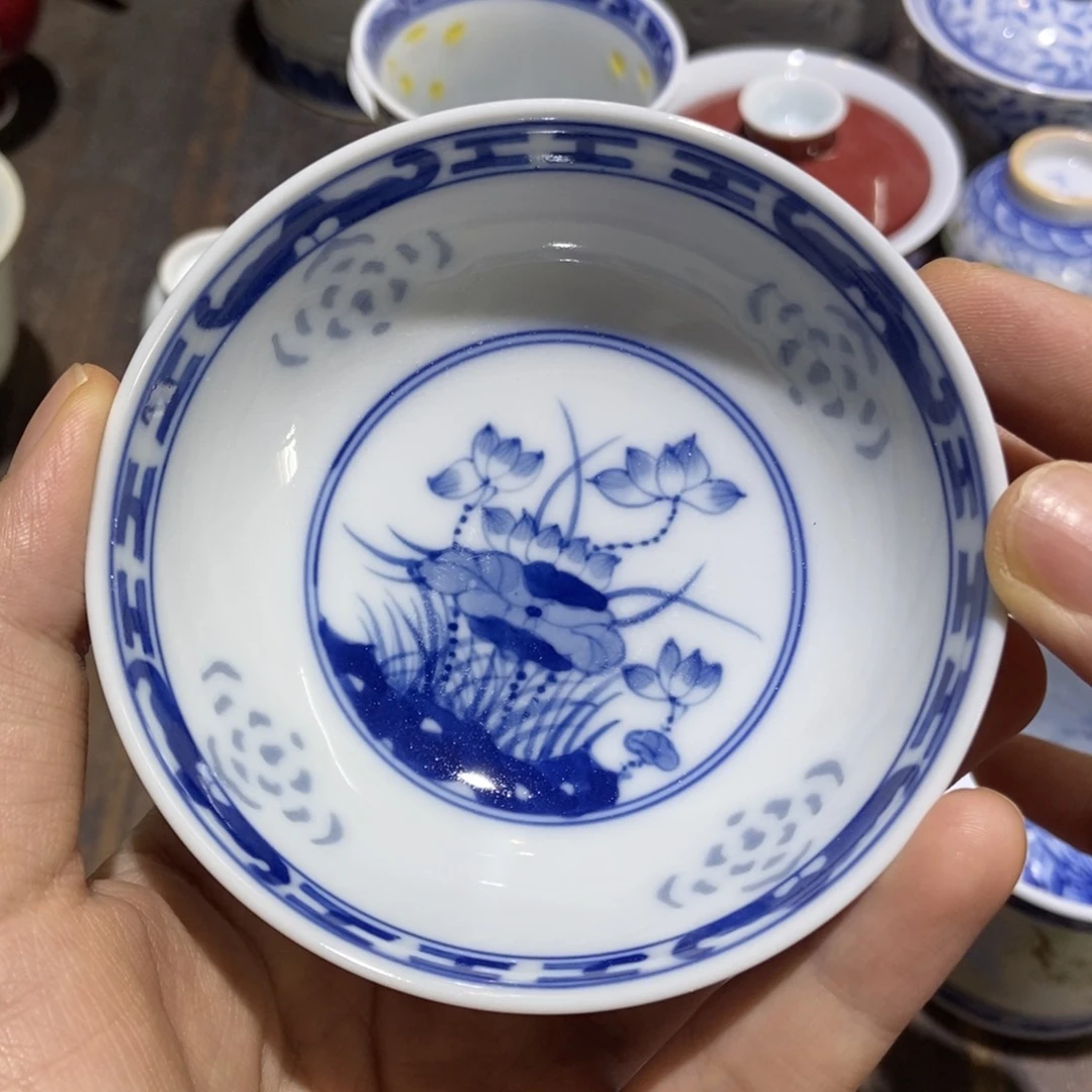 吳***?陶瓷艺术品的设计