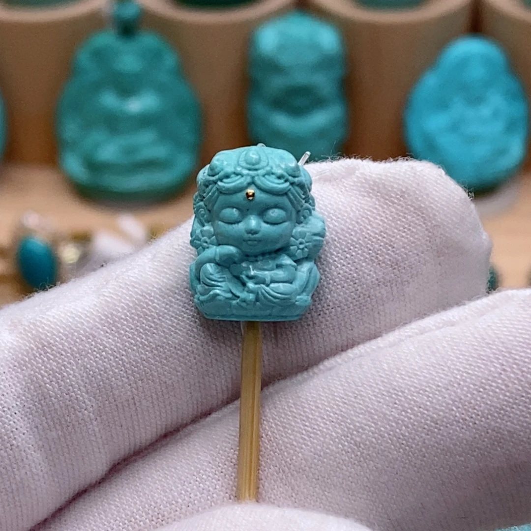 绿松石未镶嵌珠宝奇石