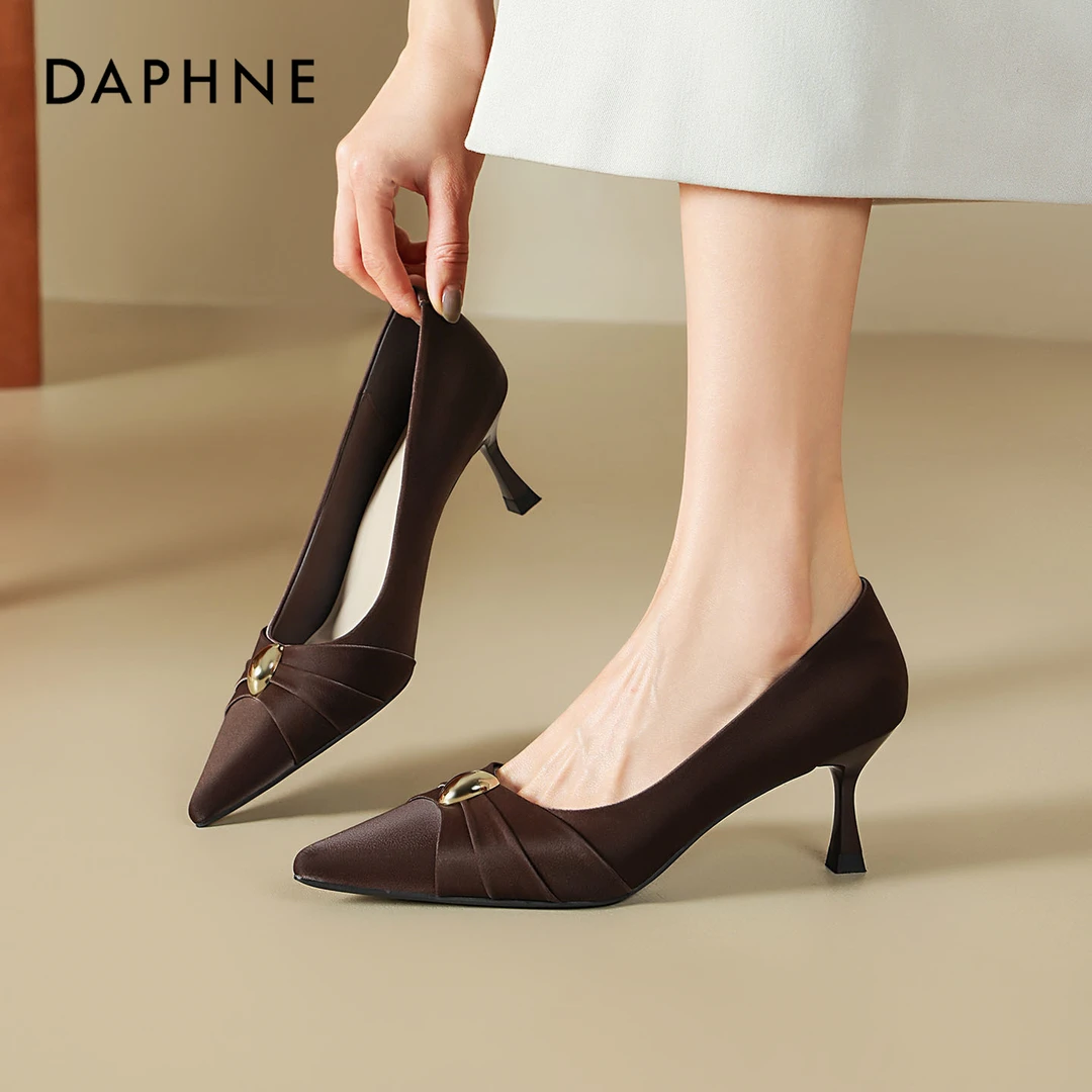 达芙妮2025新款夏外穿时尚百搭尖头细跟高跟鞋浅口一脚蹬通勤单鞋