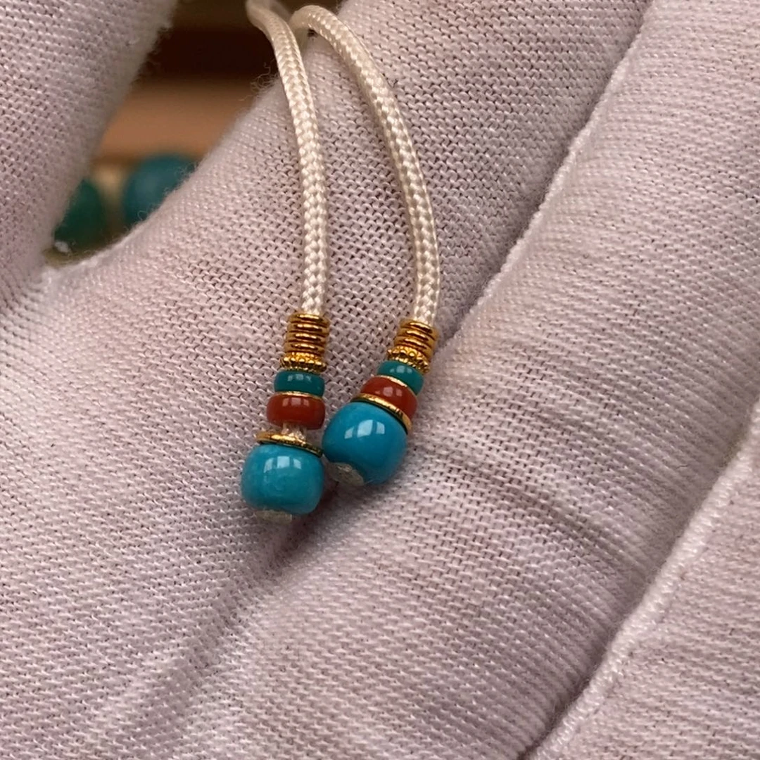 眼***了绿松石18K金镶嵌珠宝奇石667