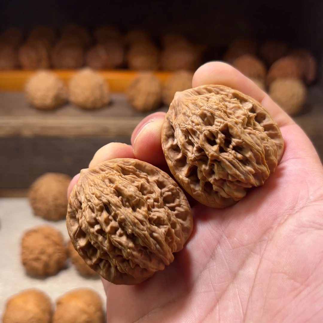 文玩核桃吊坠全品原桩鸭蛋虎头边41