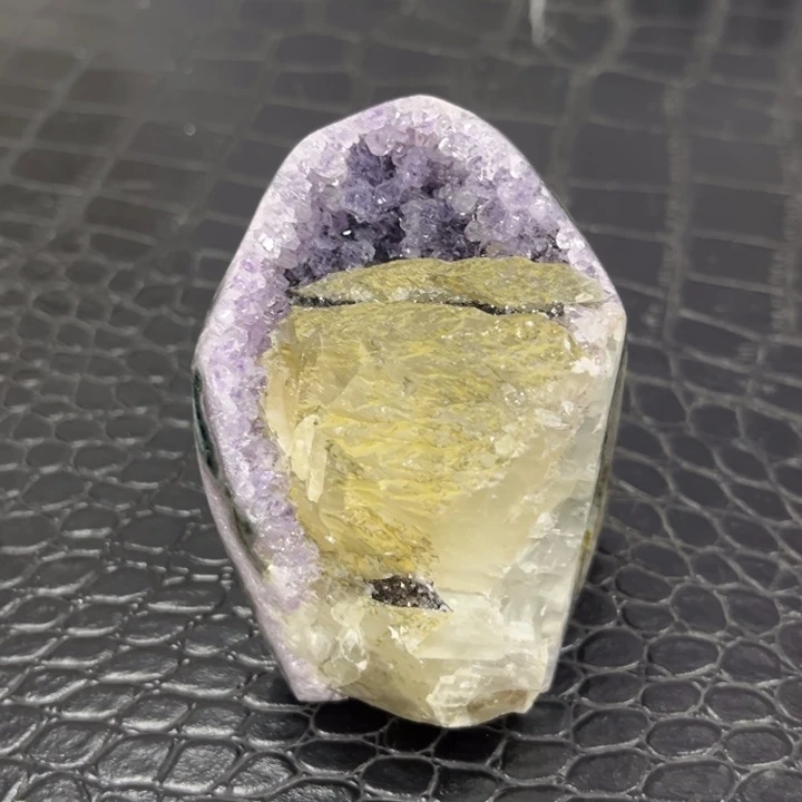 水晶珠宝半成品未镶嵌奇石簇