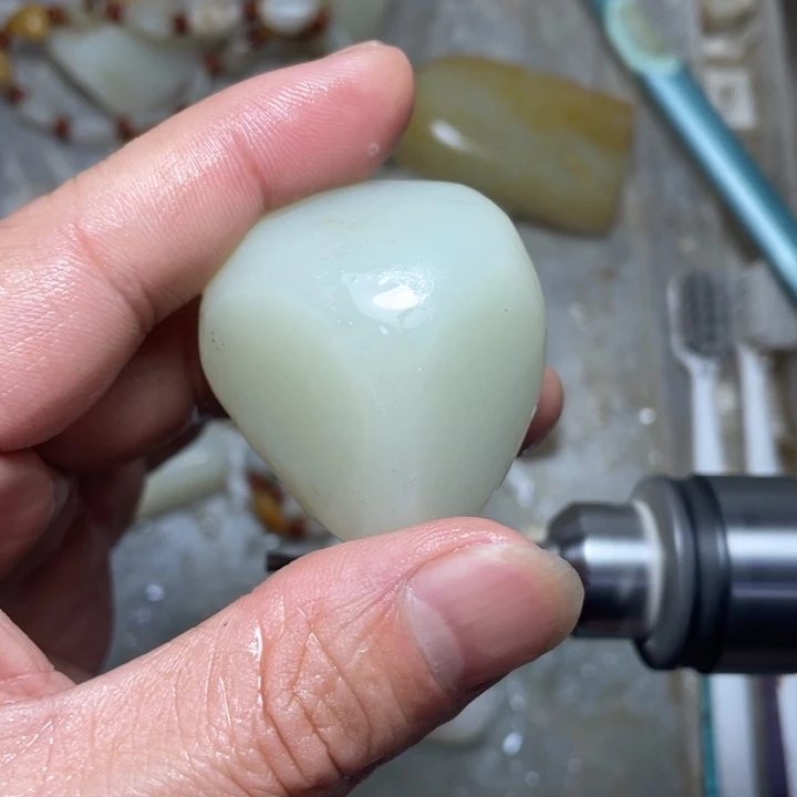 和田玉（子料）未镶嵌颈饰