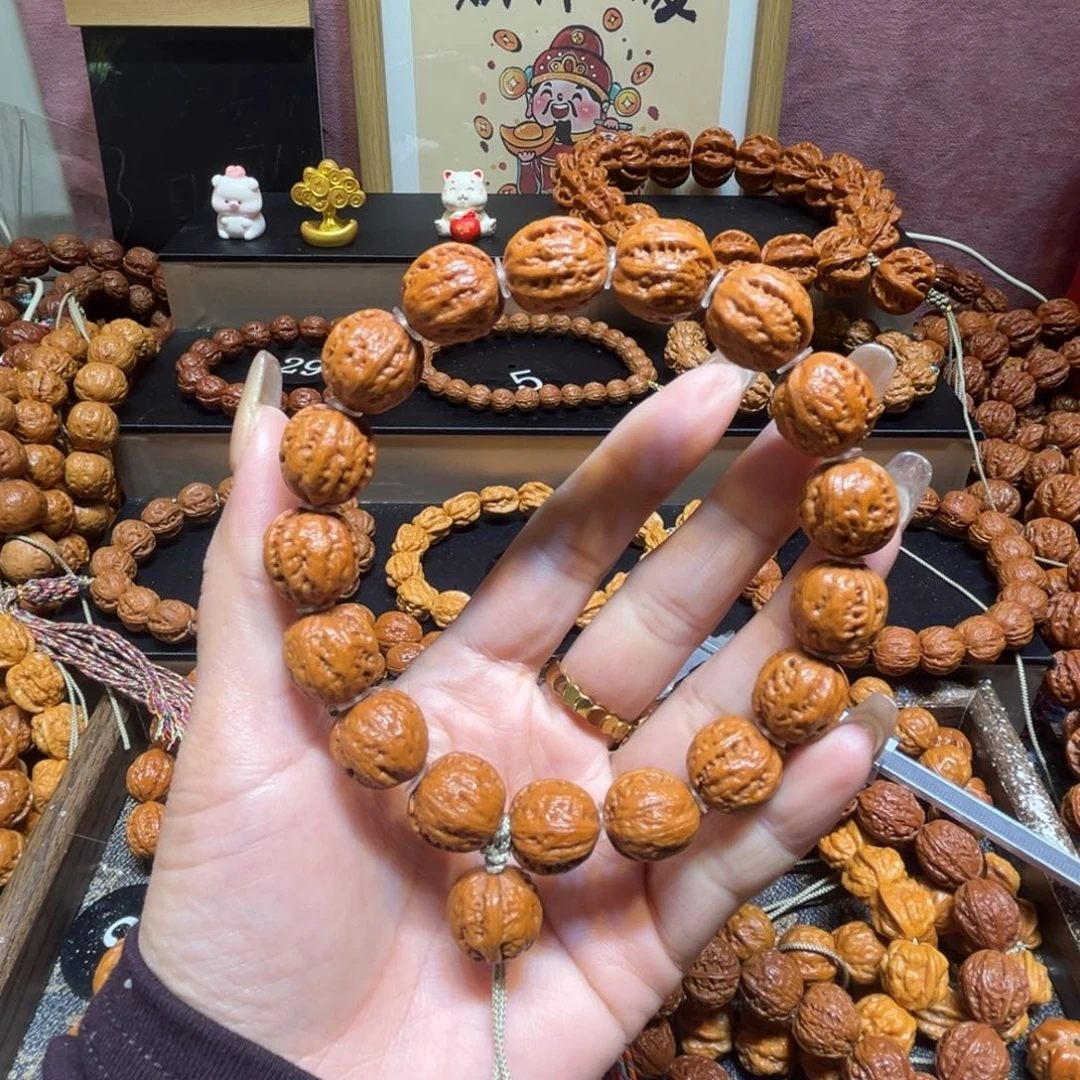 忧***鱼文玩核桃手串精品