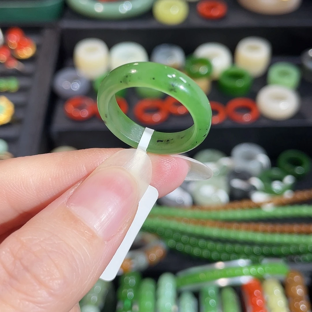 和田玉（碧玉）未镶嵌戒指内径18.1 碧玉果绿泥鳅背